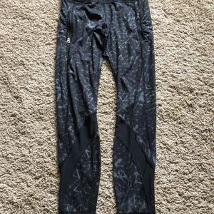 Lululemon size 4 leggings